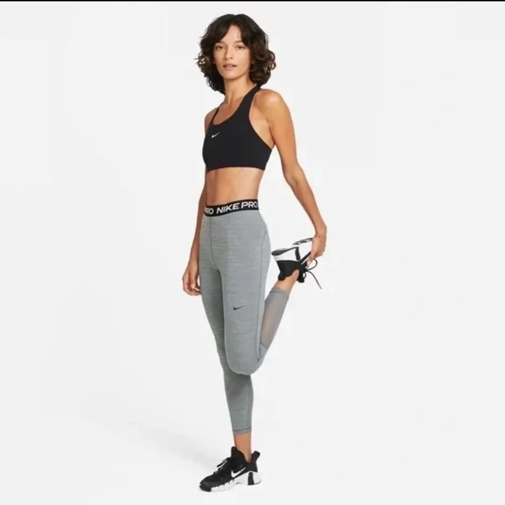 Nike Pro 365 Women's High-Waisted 7/8 Mesh Panel Leggings Size M - Picture 3 of 8